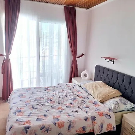 Detached Greek House In The Hearth Of Bazaar * Cesme