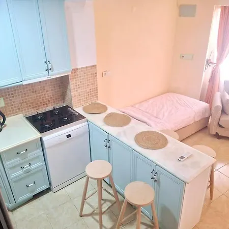 Nyaraló Detached Greek House In The Hearth Of Bazaar Çeşme