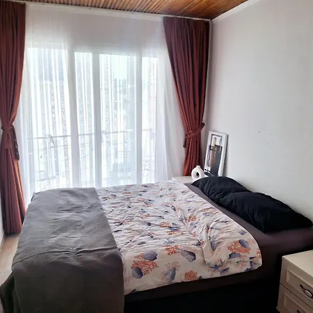 Detached Greek House In The Hearth Of Bazaar בית נופש