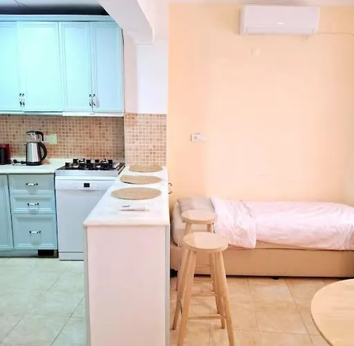 Detached Greek House In The Hearth Of Bazaar בית נופש Çeşme